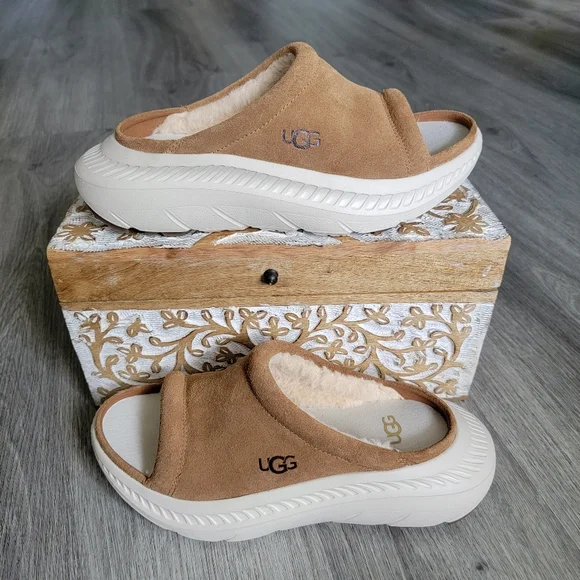 UGG Men’s CA805 V2 Slide UGG Men main image 3